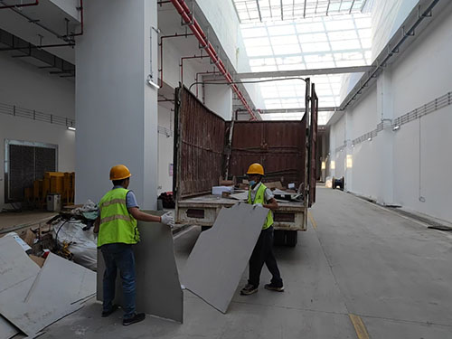 ���̰���